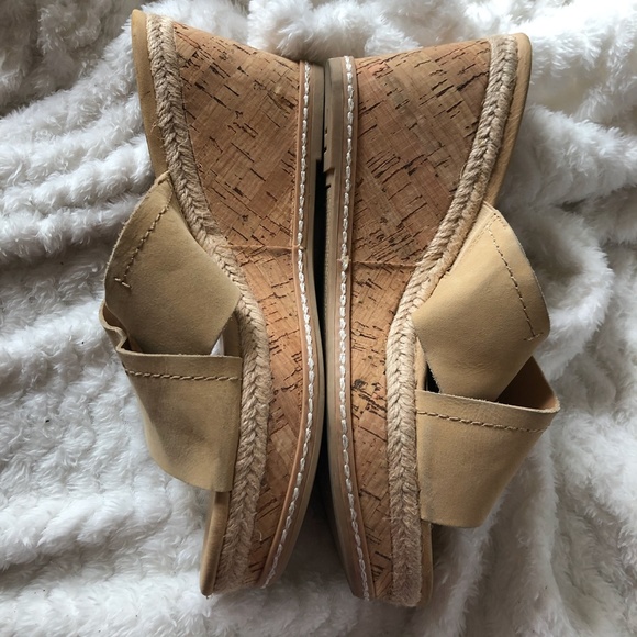 Franco Sarto Tan Leather Sandal Wedges, Size 9M - Picture 3 of 8